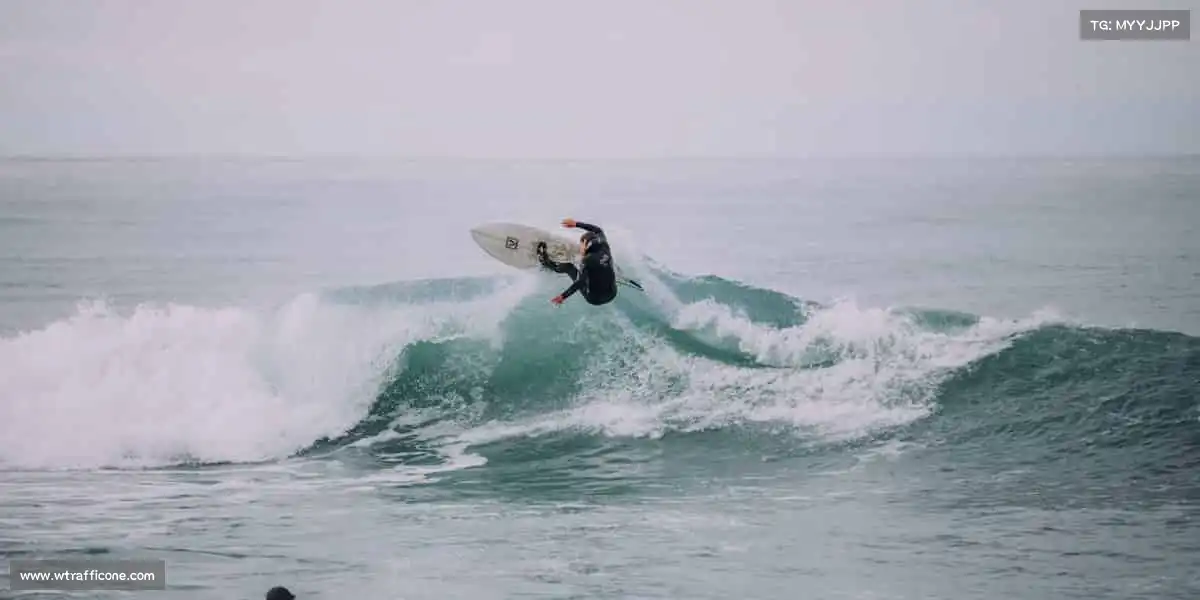 <strong>易游</strong>🏓小球转动大世界，每一次挥拍都是新的挑战！加入我们，共赴热爱～